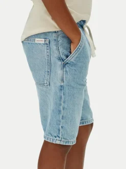 Calvin Klein Jeans Szorty jeansowe Skater LVCKSJC41B Niebieski jasny Relaxed Fit