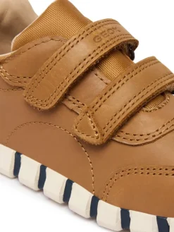 Geox Sneakersy B Iupidoo Boy B5655B 000CL C6627 Brązowy
