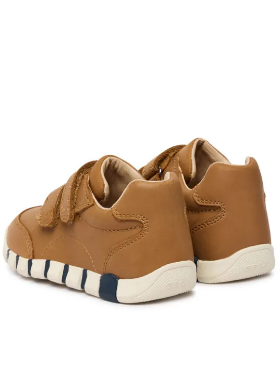 Geox Sneakersy B Iupidoo Boy B5655B 000CL C6627 Brązowy